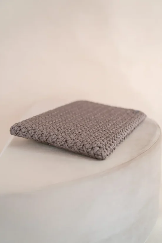 obal na notebook MIO - Barva: PANTONE® 18-1019 TCX Coca Mocha